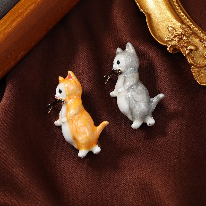 Retro Cat Alloy Enamel Unisex Brooches