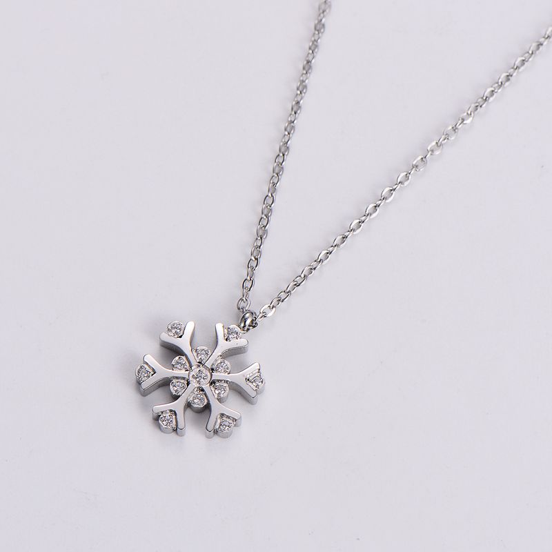 Stainless Steel 18K Gold Plated Rose Gold Plated Pastoral Shiny Inlay Snowflake Zircon Pendant Necklace