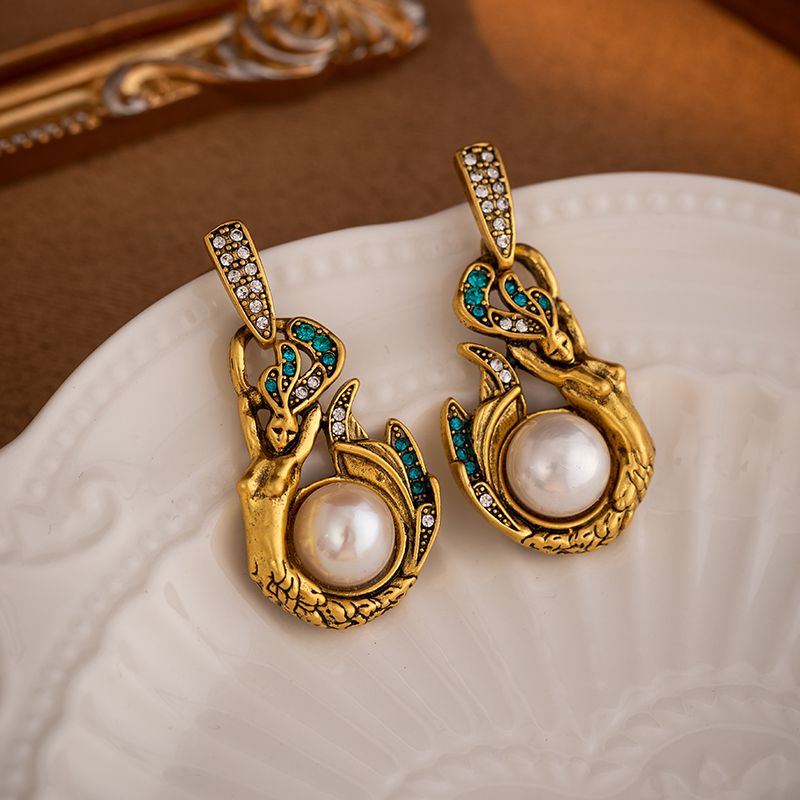 1 Pair Classical Vintage Style Mermaid Plating Inlay Copper Artificial Pearls 18k Gold Plated Drop Earrings