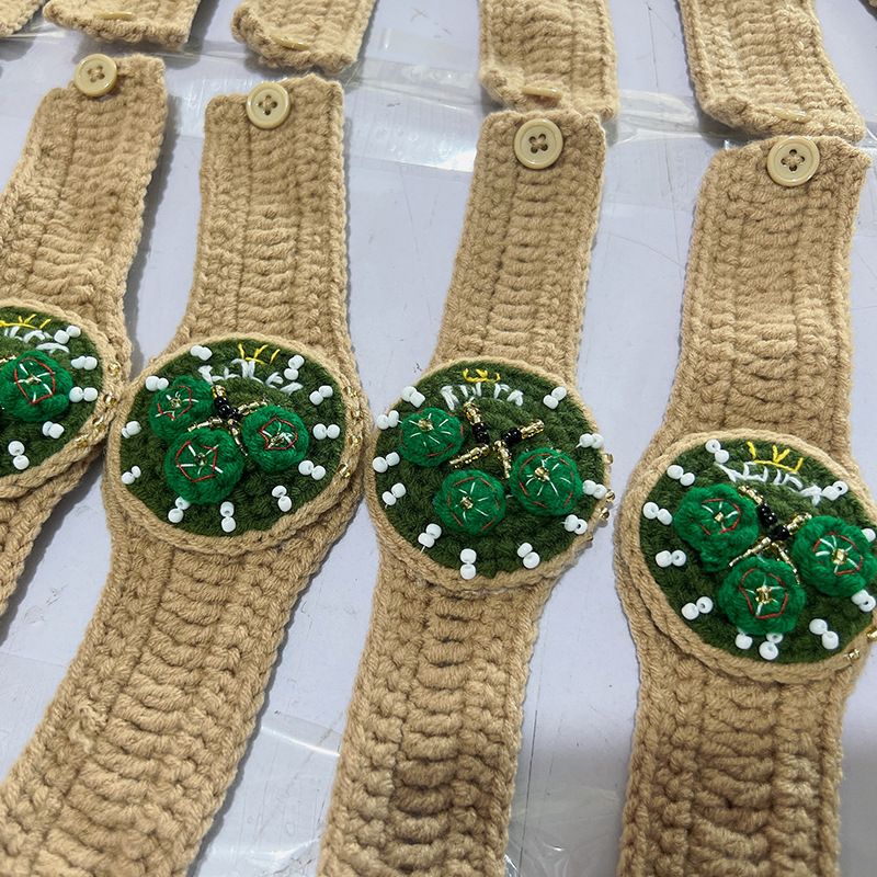 Style Classique Regardez Tricoter De Gros Bracelets