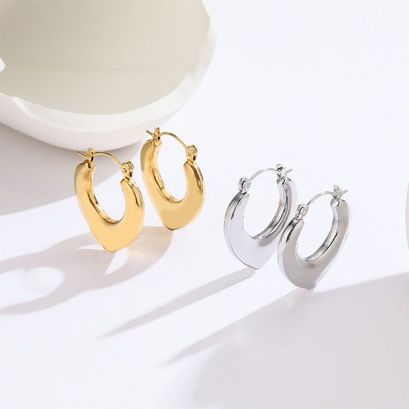 1 Paar IG-Stil Einfacher Stil Herzform Überzug Titan Stahl Titan Stahl 18 Karat Vergoldet Ohrringe
