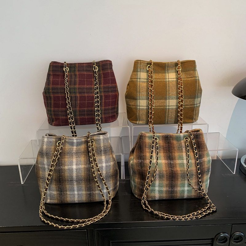Women's Woolen Plaid Classic Style Square Magnetic Buckle Crossbody Bag