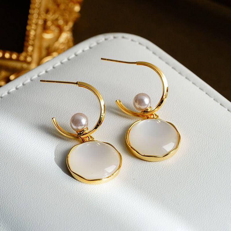 1 Pair Casual Elegant Round Opal Copper Pearl 18K Gold Plated Ear Studs