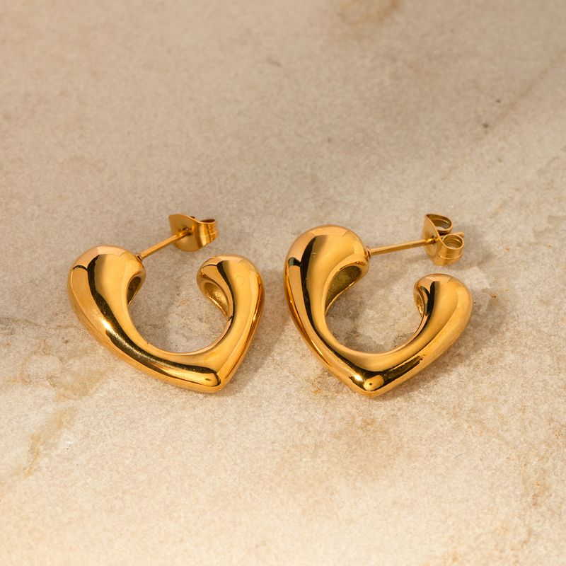 1 Pair Vintage Style Simple Style Classic Style Heart Shape Stainless Steel 18K Gold Plated Ear Studs