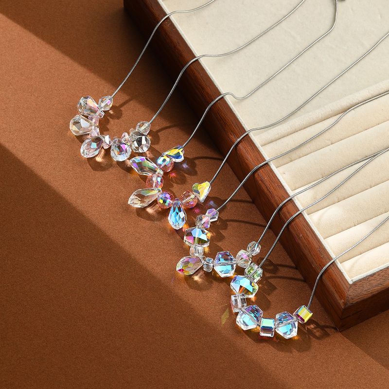Einfacher Stil Klassischer Stil Farbblock Rostfreier Stahl Künstlicher Kristall Perlen Frau Halskette
