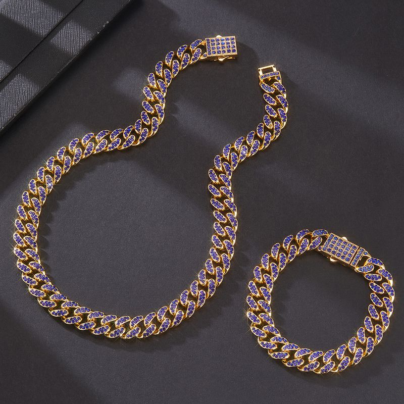 Hip Hop Color Sólido Aleación De Zinc Embutido Diamantes De Imitación Unisexo Collar