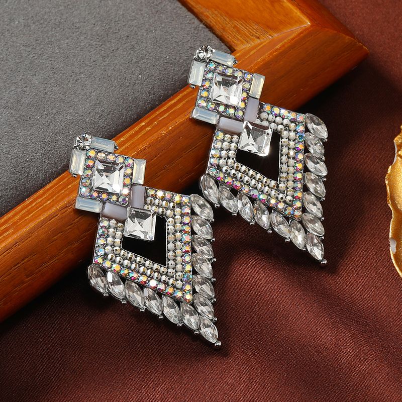 1 Pair Elegant Glam Rhombus Alloy Rhinestones Silver Plated Drop Earrings