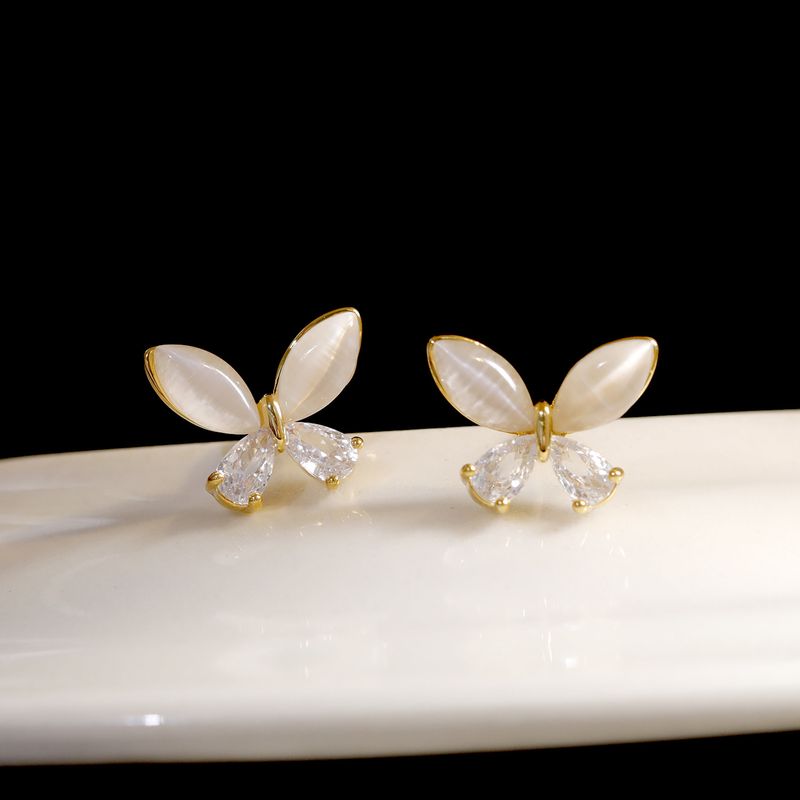 1 Par Elegante Estilo Simple Mariposa Cobre Chapados en oro de 18k Pendientes