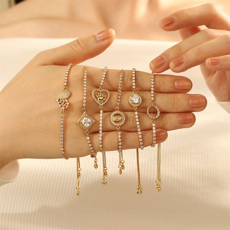 Le Cuivre Style IG Romantique Commuer Carré Forme De Cœur Évider Incruster Zircon Bracelets