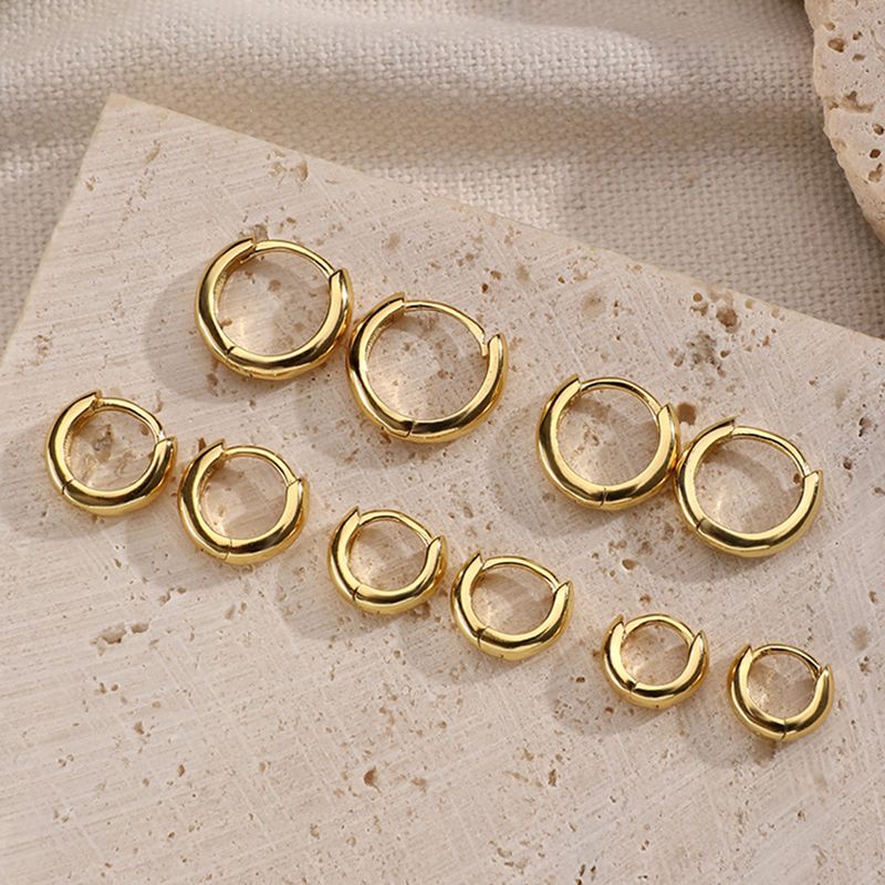 1 Pair Simple Style Roman Style Round Sterling Silver White Gold Plated Gold Plated Earrings