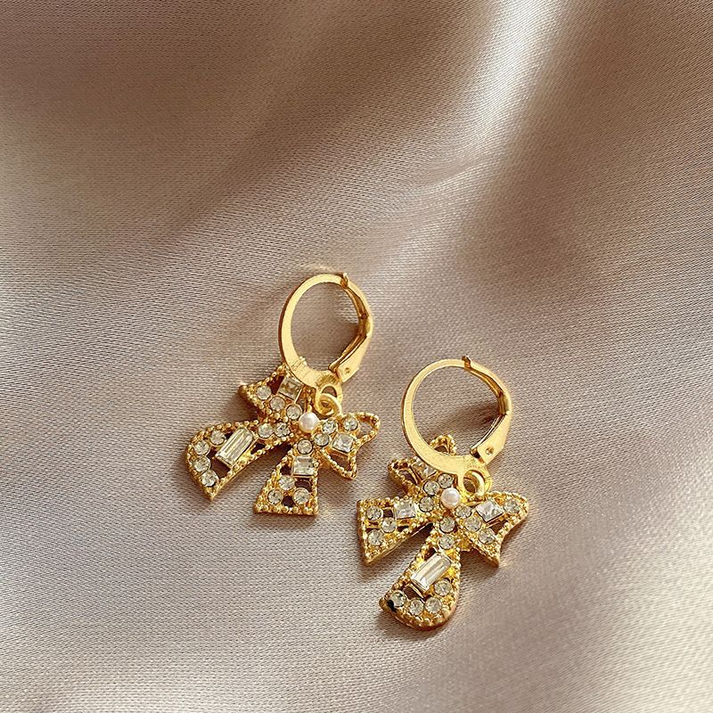 1 Pair Retro Bow Knot Hollow Out Inlay Alloy Rhinestones Drop Earrings