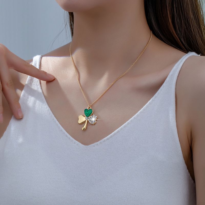 Elegant Simple Style Shamrock Alloy Enamel Inlay Glass Gold Plated St. Patrick Women's Pendant Necklace