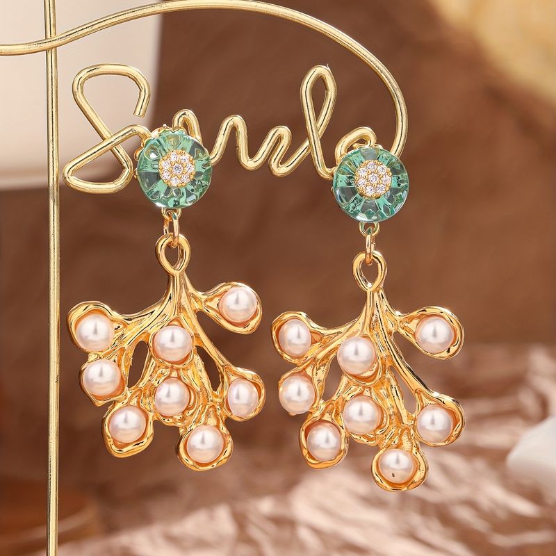 1 Pair Elegant Glam Irregular Inlay Copper Freshwater Pearl 18K Gold Plated Drop Earrings