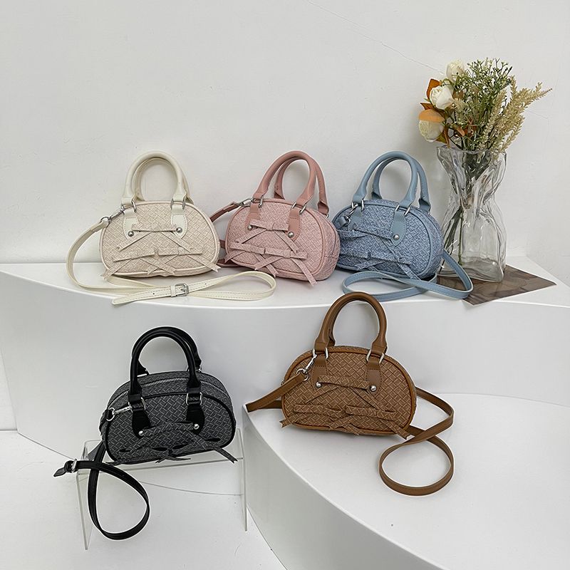 Women's Pu Solid Color Basic Sewing Thread Zipper Handbag