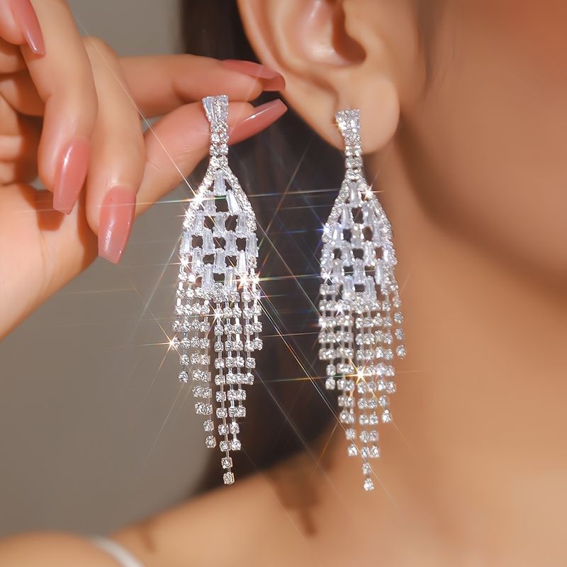 1 Pair Simple Style Classic Style Solid Color Plating Inlay Alloy Zircon Silver Plated Drop Earrings