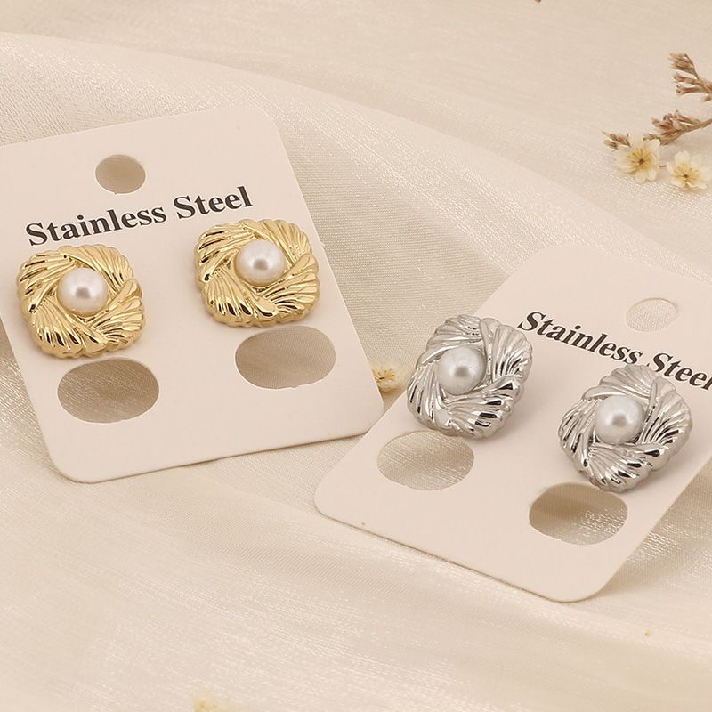 1 Pair Simple Style Solid Color Inlay Stainless Steel Pearl 18K Gold Plated Ear Studs