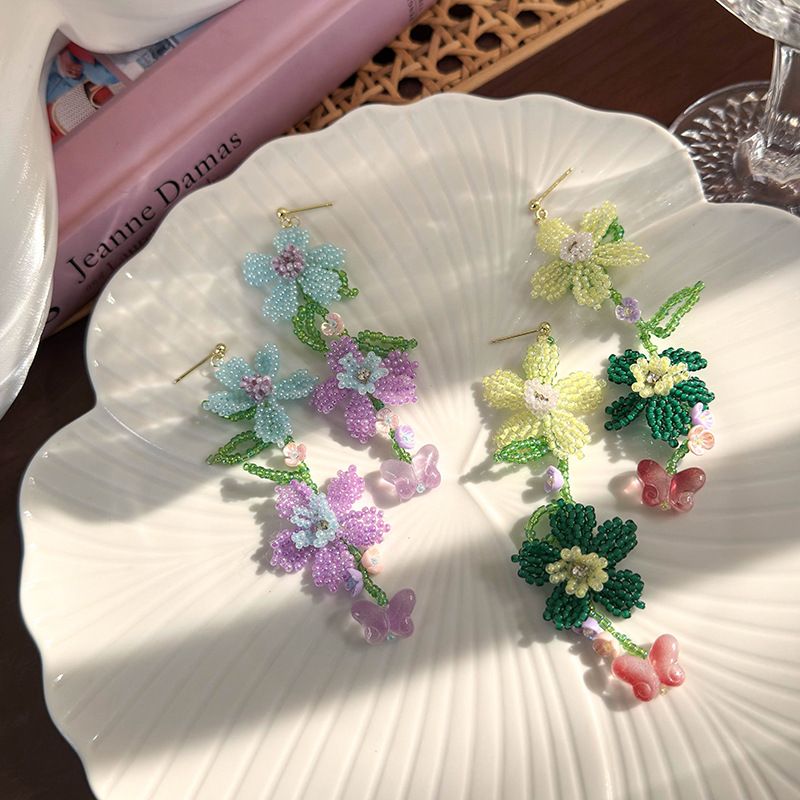 1 Par Señora Estilo Moderno Estilo Coreano Flor Con Cuentas El Plastico Pendientes De Gota