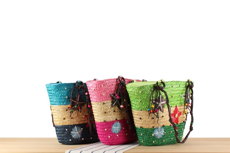 Women's Large Straw Star Cute Vegetable Basket Type Zipper Underarm Bag