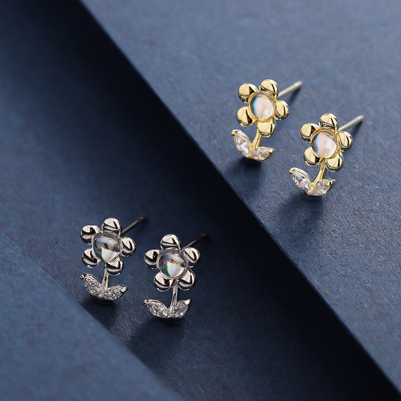 1 Pair Simple Style Korean Style Sunflower Plating Inlay Sterling Silver Zircon 14K Gold Plated Ear Studs