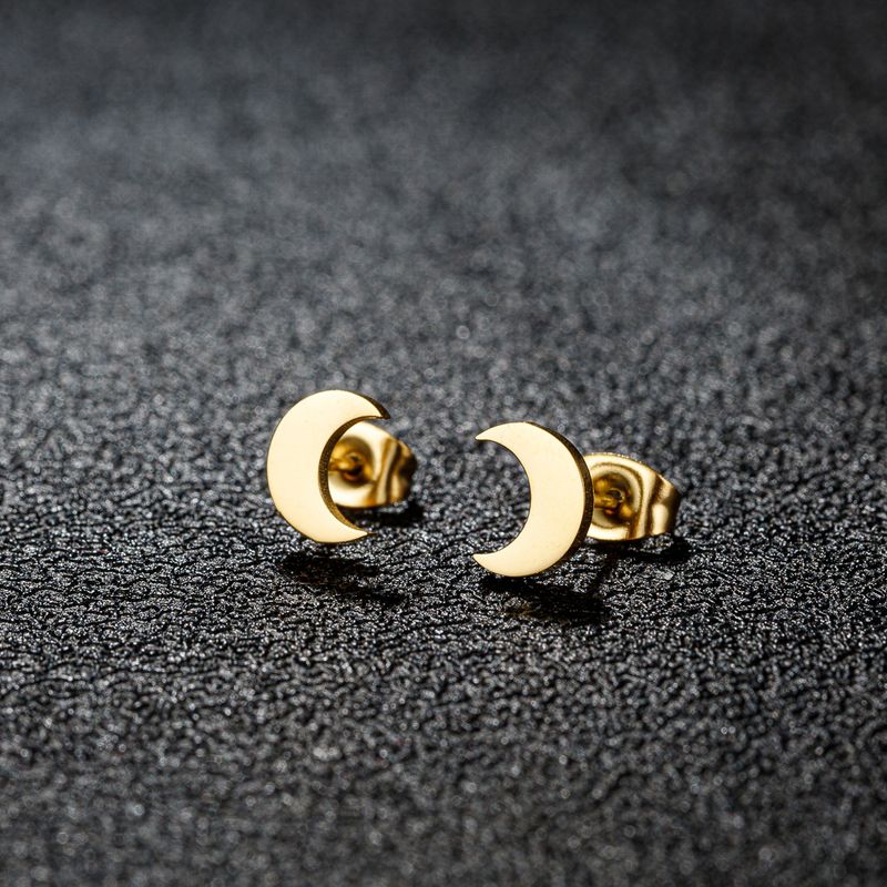 1 Pair Simple Style Classic Style Round Star Moon Hollow Out 304 Stainless Steel 18K Gold Plated Ear Studs