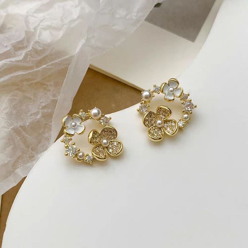 1 Pair Princess French Style Sweet Flower Inlay Copper Artificial Rhinestones Artificial Pearls Ear Studs