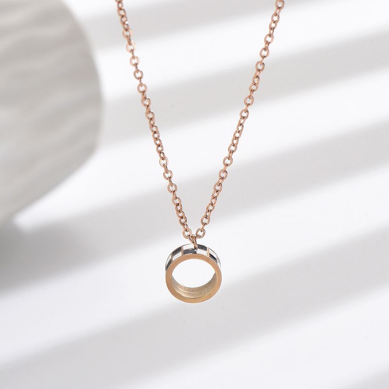 304 Stainless Steel Rose Gold Plated Casual Simple Style Enamel Plating Hollow Out Round Lattice Pendant Necklace