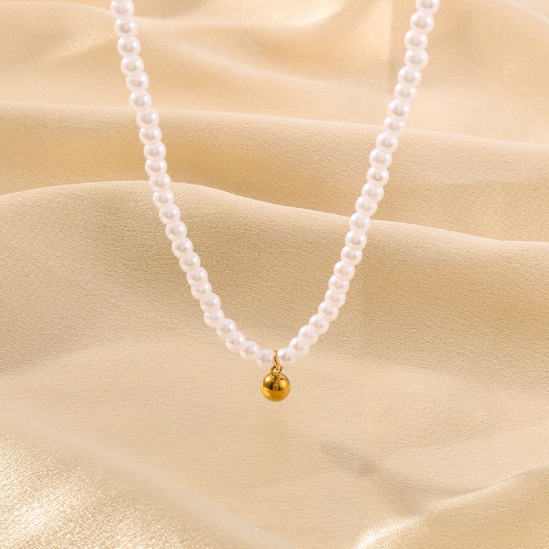 304 Stainless Steel Artificial Pearl 18K Gold Plated IG Style Elegant Romantic Beaded Round Pendant Necklace