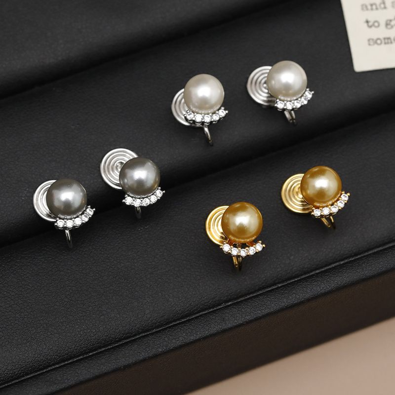 1 Pair Elegant Round Pearl Copper 18K Gold Plated Ear Studs