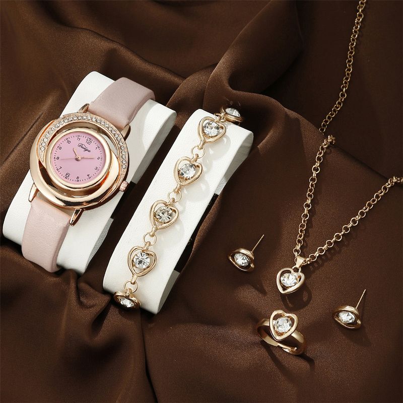 Elegant Geometric Buckle Quartz Women's Watches