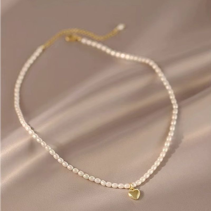 Elegant Retro Heart Shape 304 Stainless Steel Imitation Pearl Gold Plated Women's Pendant Necklace