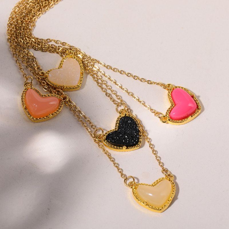 Kupfer Vergoldet Lässig Einfacher Stil Überzug Herzform Halskette Mit Anhänger