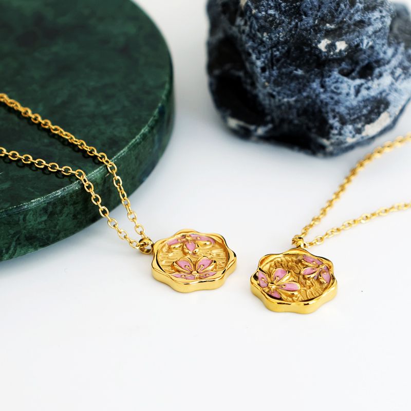 304 Stainless Steel 18K Gold Plated IG Style Basic Classic Style Enamel Geometric Flower Pendant Necklace