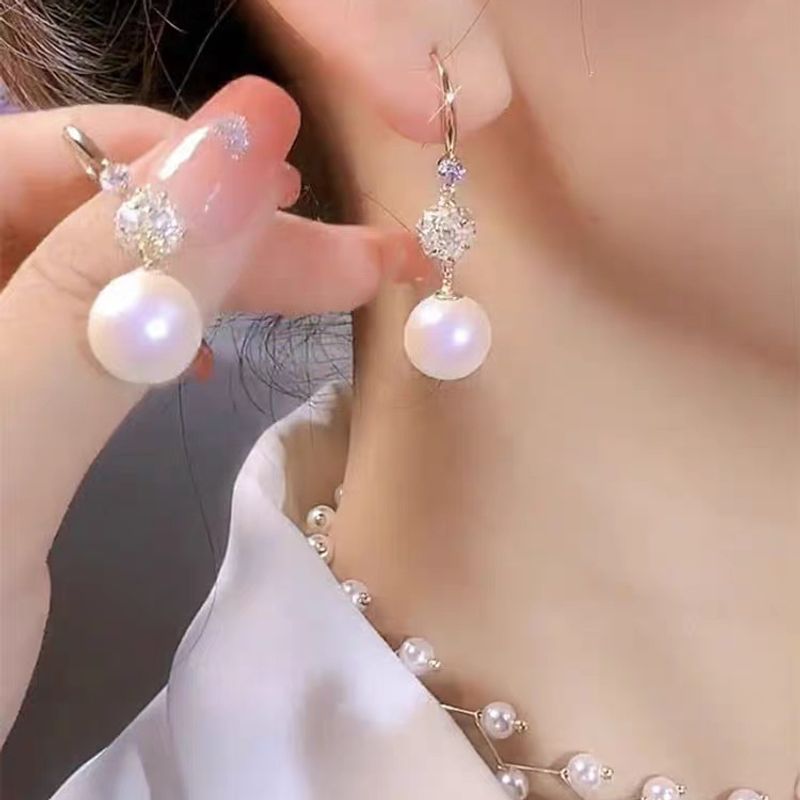 1 Par Elegante Estilo Simple Joya Bola Embutido Resina Sintética Aleación Circón Pendientes De Gota