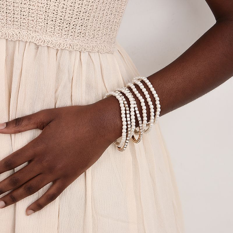 IG-Stil Einfacher Stil Geometrisch Legierung Perlen Perle Inlay Strasssteine Frau Armbänder