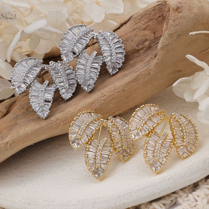 1 Pair Elegant Leaves Inlay Copper Zircon Rose Gold Plated Ear Studs