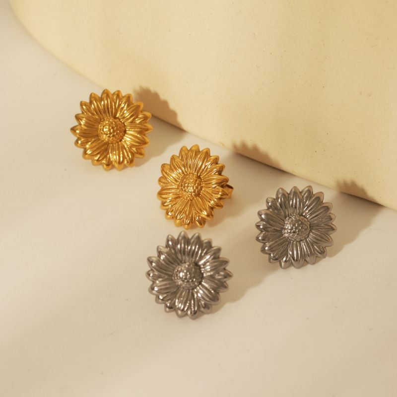 1 Pair Romantic Simple Style Sunflower 304 Stainless Steel 18K Gold Plated Ear Studs