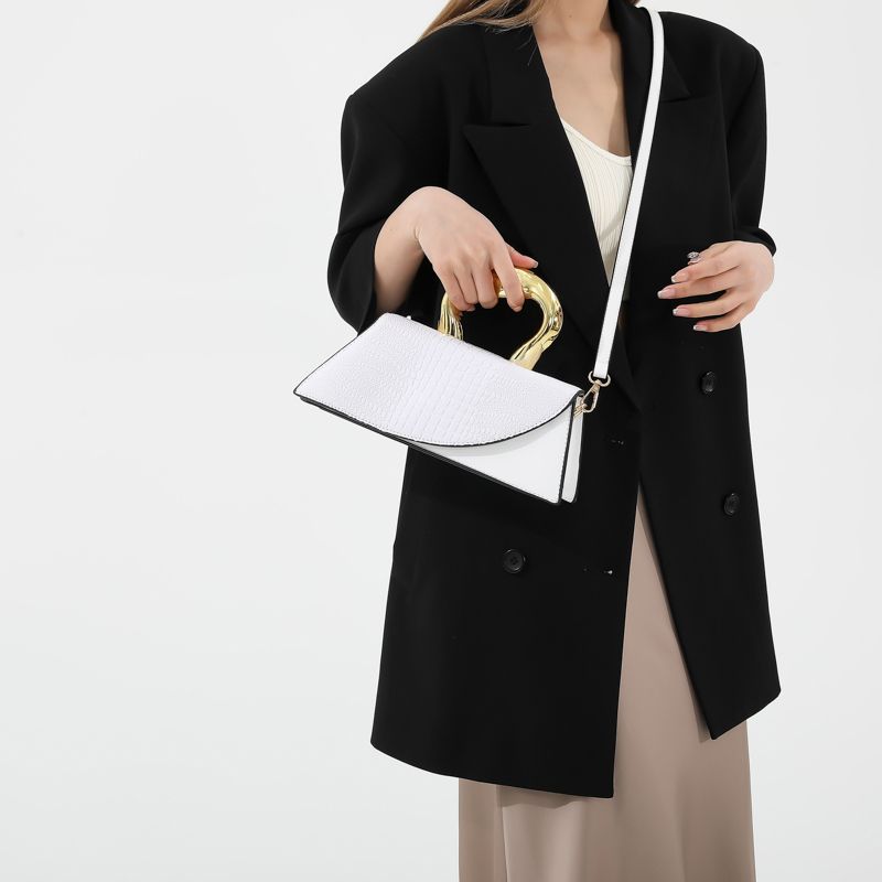 Women's Medium Pu Leather Solid Color Elegant Vintage Style Square Magnetic Buckle Crossbody Bag