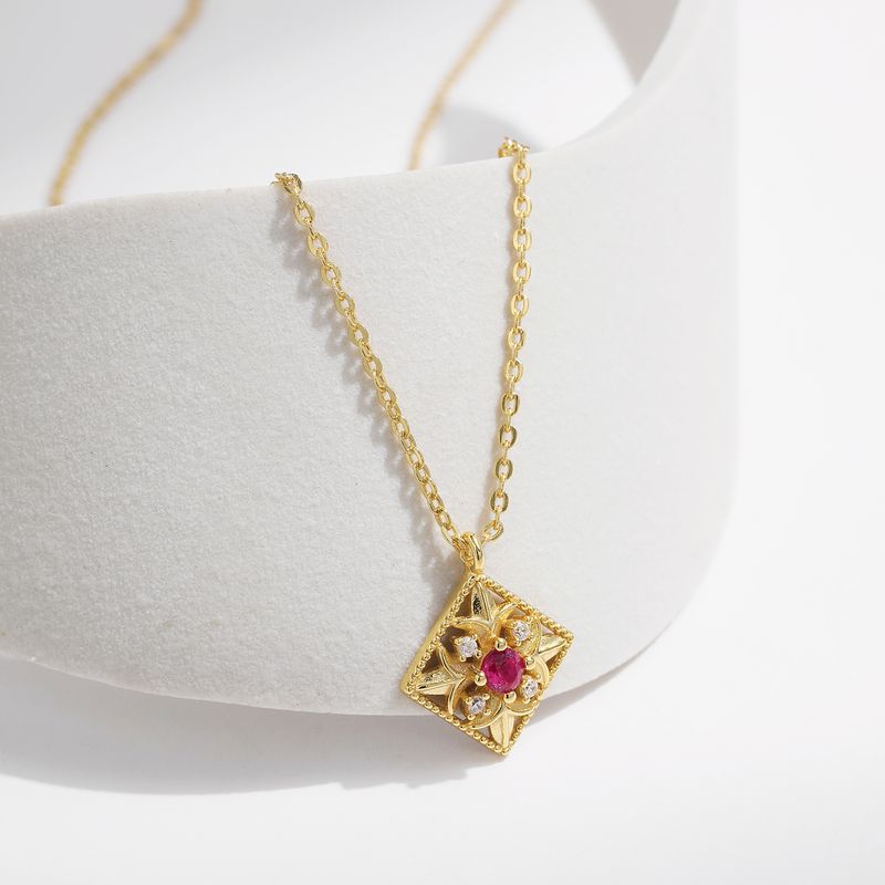 Sterling Silver 14K Gold Plated Retro Luxurious Plating Inlay Square Flower Zircon Pendant Necklace