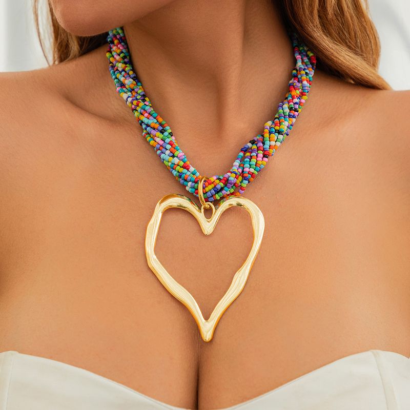 Exaggerated Heart Shape Alloy Beaded Women's Pendant Necklace