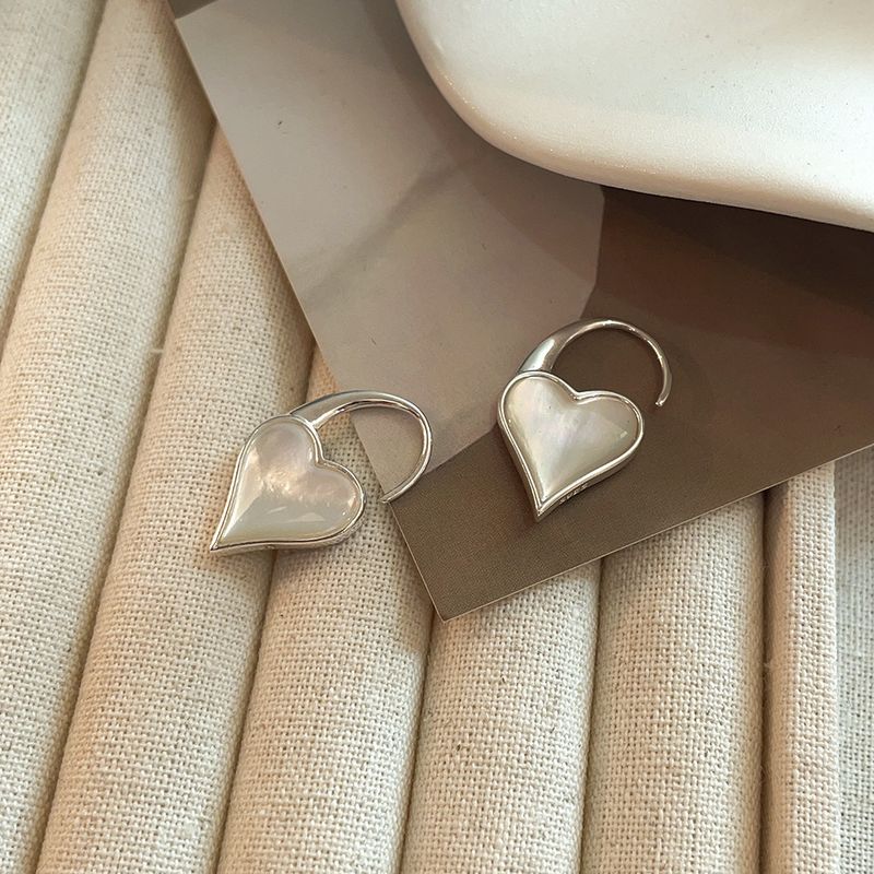 1 Paar Einfacher Stil Herzform Überzug Sterling Silber Tropfenohrringe