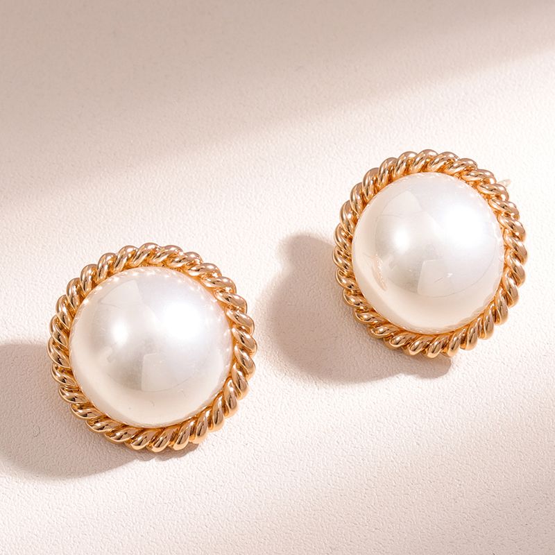 1 Pair Sweet Round Inlay Alloy Pearl Pearl Ear Studs