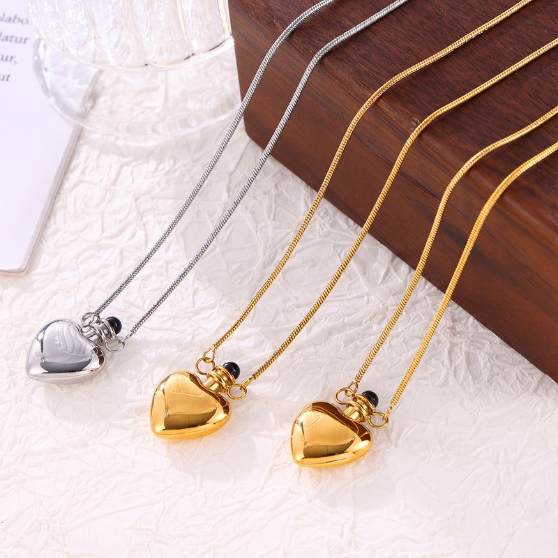 Titan Stahl 18 Karat Vergoldet Elegant Einfacher Stil Überzug Herzform Halskette Mit Anhänger