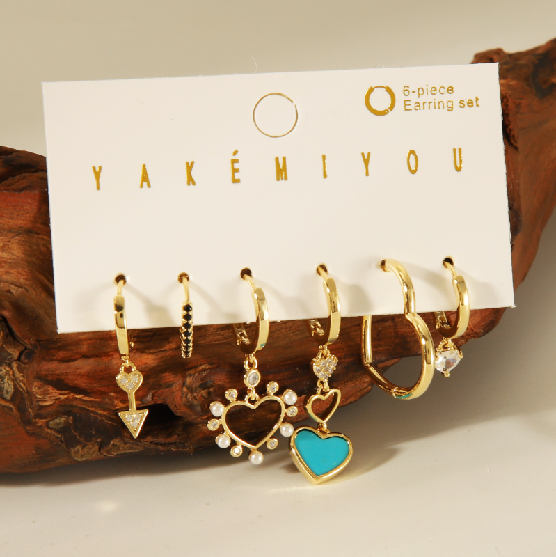Cobre Chapado En Oro De 14 Quilates. Casual Esmalte Embutido Forma De Corazón Perlas Artificiales Circón Pendientes