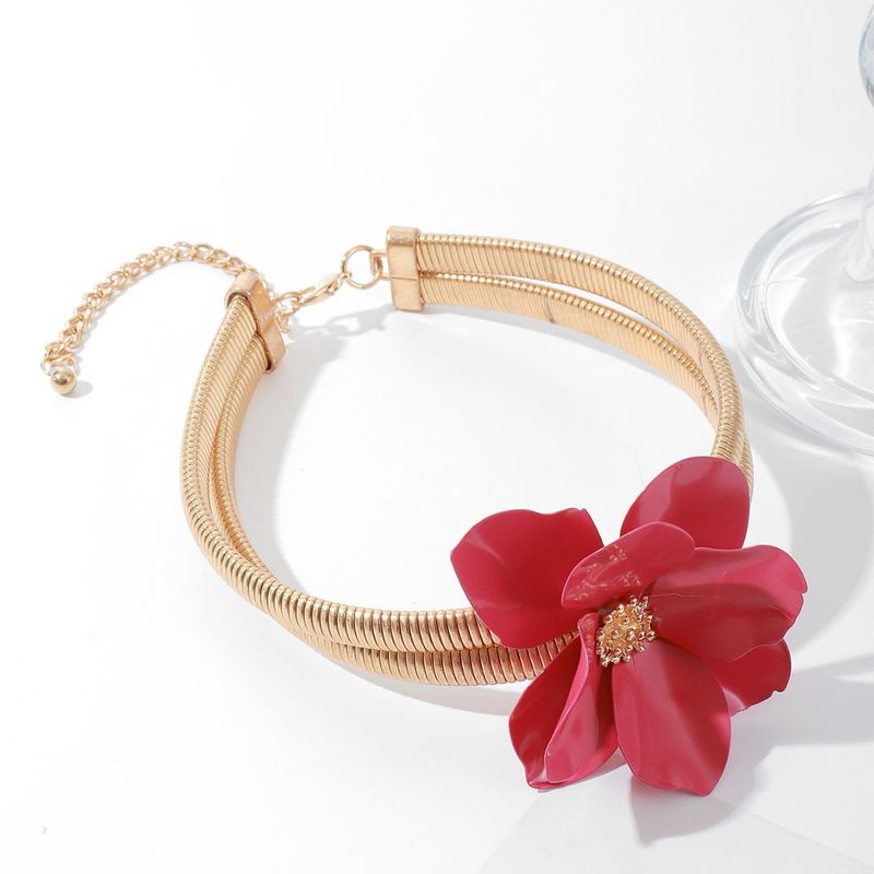 New Fashion European And American Style Simple Mid-East Wind Grind Arenaceous Paint Exaggerated Flower Collar Copper High-Grade Clavicle Chain For Women