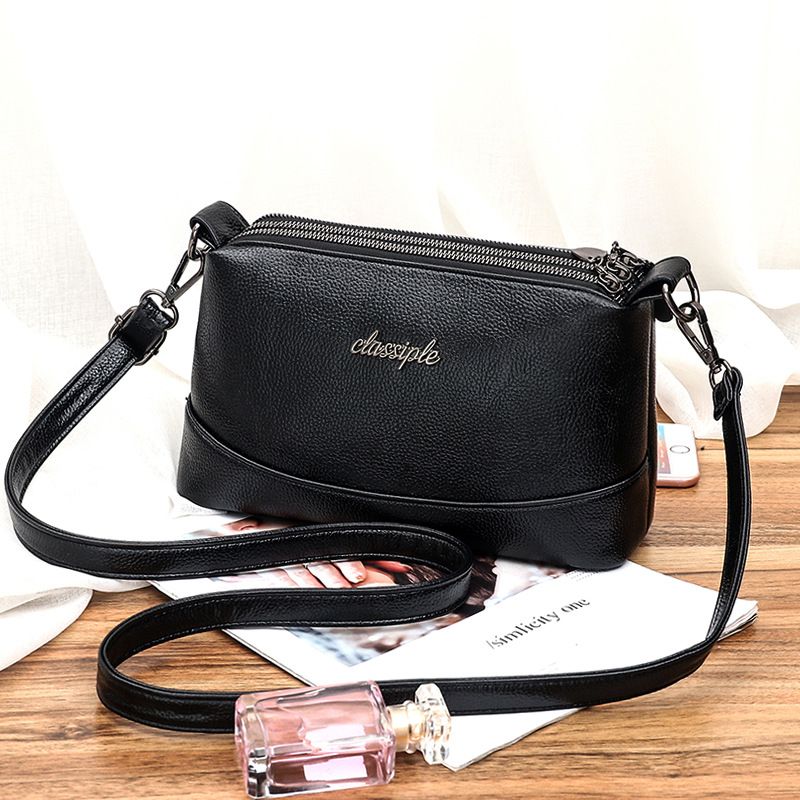 Women's Medium Pu Leather Solid Color Vintage Style Classic Style Square Zipper Crossbody Bag