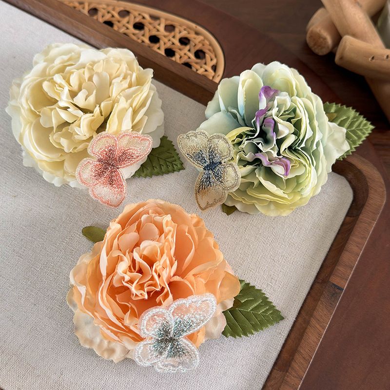 Women's Romantic Pastoral Flower Butterfly Cloth Three-dimensional Hair Clip