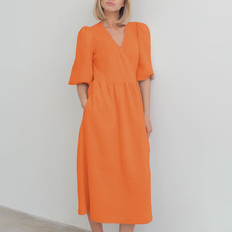 Frau Normales Kleid Einfacher Stil V-Ausschnitt Reißverschluss Kurzarm Einfarbig Midi-Kleid Ferien