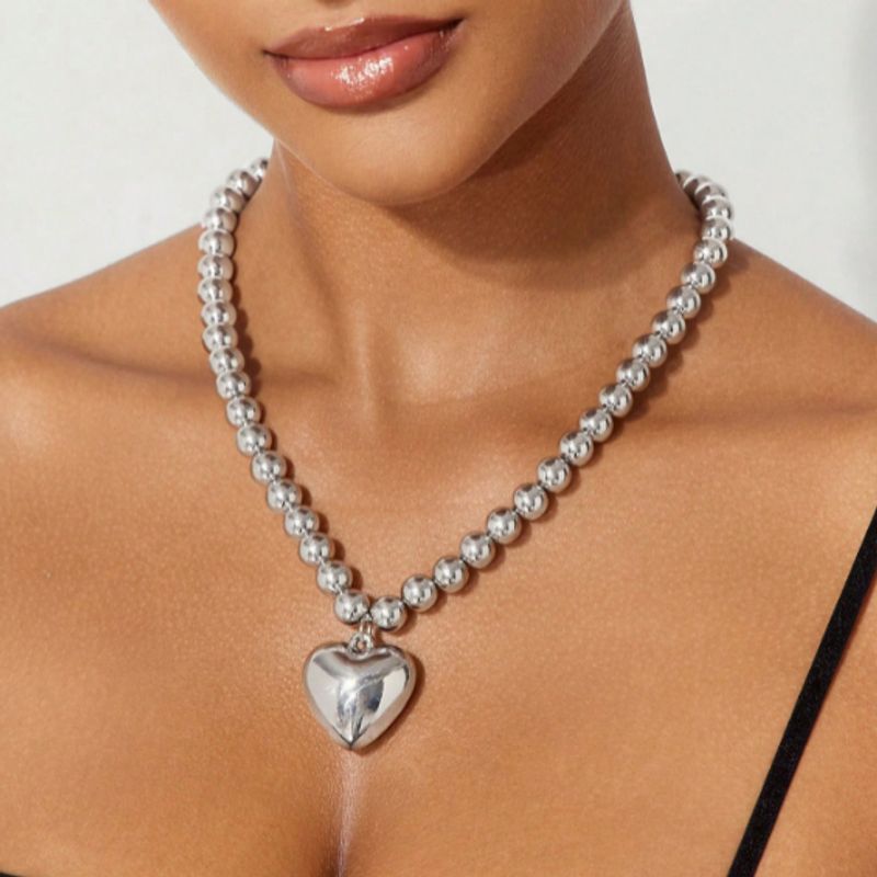 Estilo Simple Estilo Clásico Forma De Corazón Aleación Con Cuentas Cadena Mujeres Collar Colgante