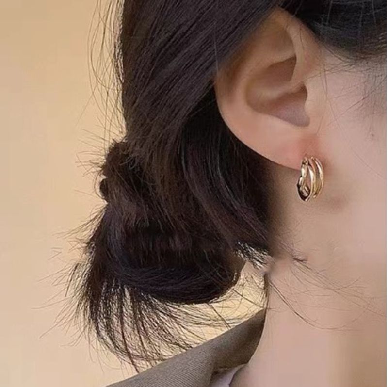 1 Pair Casual Simple Style C Shape Alloy Ear Studs