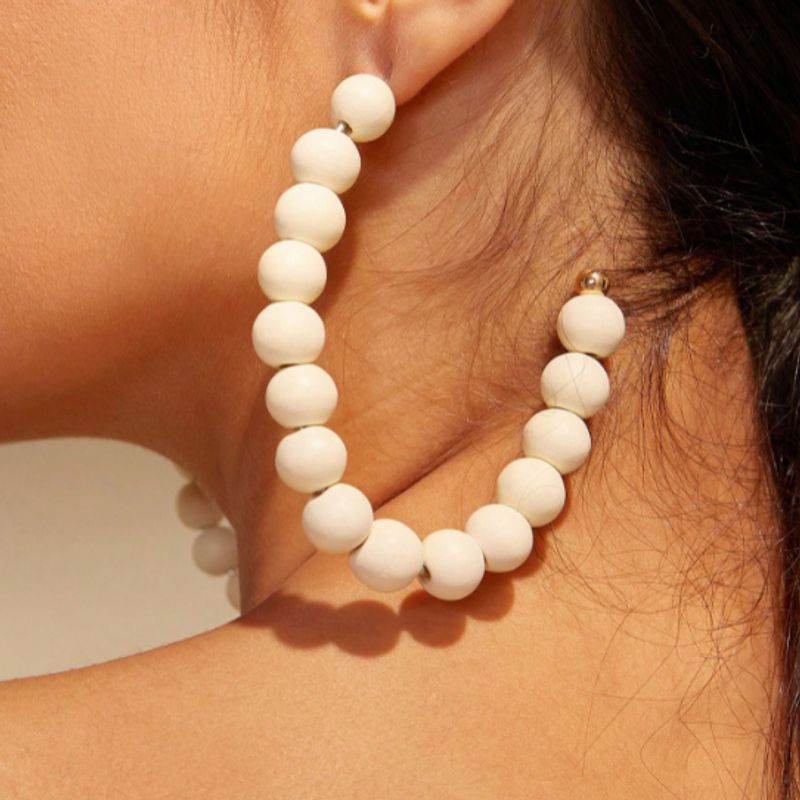 1 Paire Style Moderne Sucré Rond Alliage Perles De Bois Boucles D'Oreilles